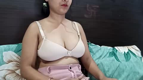 cuddlemuffins online show from 04-01-26, 04:04