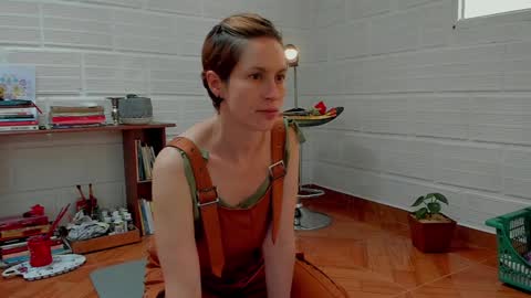 Leonela online show from 01-18-25, 03:38