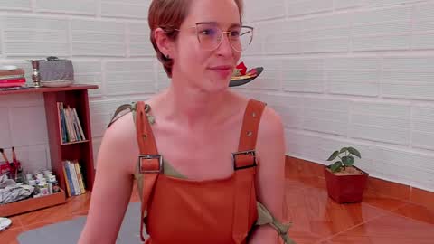 Leonela online show from 01-18-25, 06:43