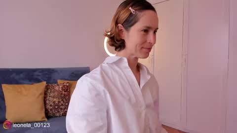 Snapshot of cuddlingbunnny chatting on 01-05-26, 05:27 Leonela online show from 01-05-26, 05:27