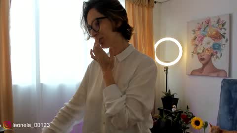 Snapshot of cuddlingbunnny chatting on 02-02-26, 05:22 Leonela online show from 02-02-26, 05:22