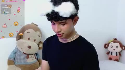 Cuddly online show from 10-30-25, 04:58