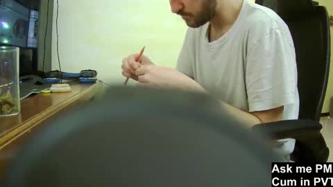 Snapshot of culonudo23 chatting on 12-31-24, 12:21 Leo online show from 12-31-24, 12:21