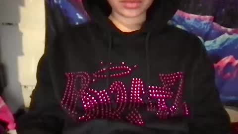 Angela online show from 12-19-24, 11:03