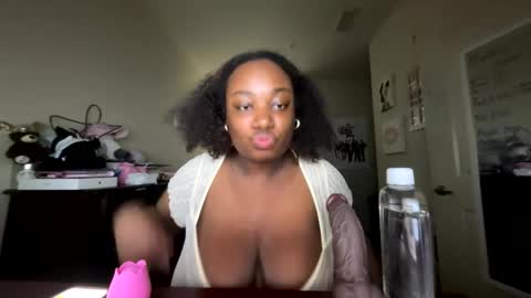 cutiecamgirl 3 online show from 05-10-26, 10:37