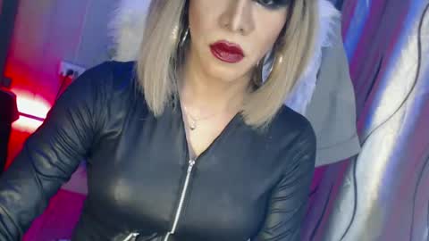 CUMMELA SLUTI online show from 06-23-26, 08:45
