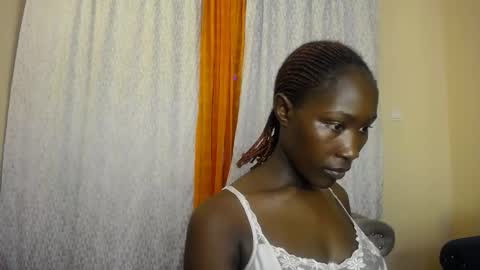 Snapshot of cum_bhaddie chatting on 09-21-25, 09:38 Cammy online show from 09-21-25, 09:38
