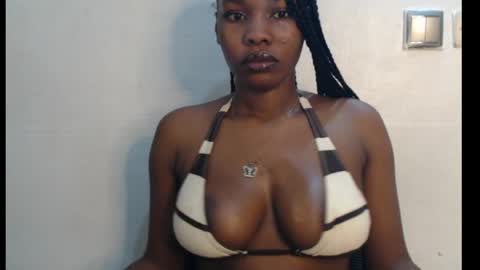 Snapshot of cum_ebony_xxxpetit chatting on 04-05-26, 12:41 Teeha online show from 04-05-26, 12:41