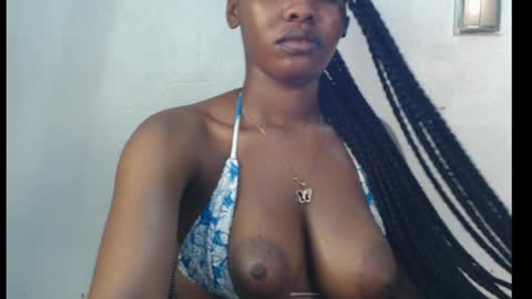 Snapshot of cum_ebony_xxxpetit chatting on 04-09-26, 06:19 Teeha online show from 04-09-26, 06:19