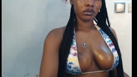 Snapshot of cum_ebony_xxxpetit chatting on 04-15-26, 01:56 Teeha online show from 04-15-26, 01:56