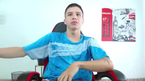 cumandres online show from 10-24-25, 02:13