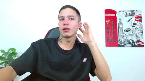 Snapshot of cumandres chatting on 05-15-26, 02:57 cumandres online show from 05-15-26, 02:57