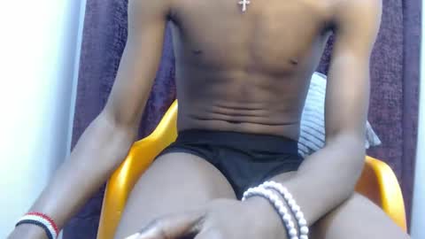 Snapshot of cumdaddzy_ebony chatting on 03-17-26, 03:04 zdaddy online show from 03-17-26, 03:04