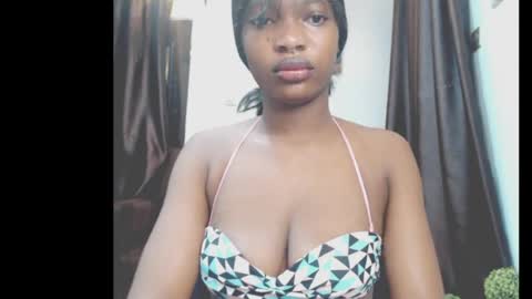 cumebony_petit online show from 04-24-26, 07:00