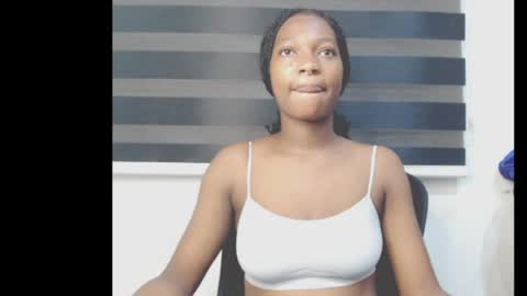 cumebony_petit online show from 05-15-26, 06:09