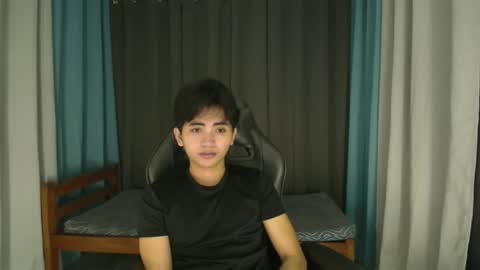 Snapshot of cummingyu chatting on 11-25-25, 05:13 cummingyu online show from 11-25-25, 05:13