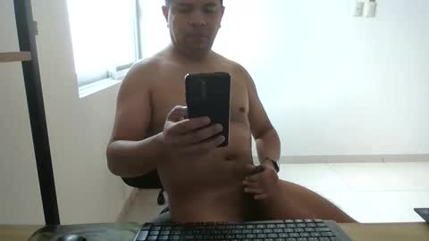 Snapshot of cummmann chatting on 03-18-26, 02:31 cummmann online show from 03-18-26, 02:31