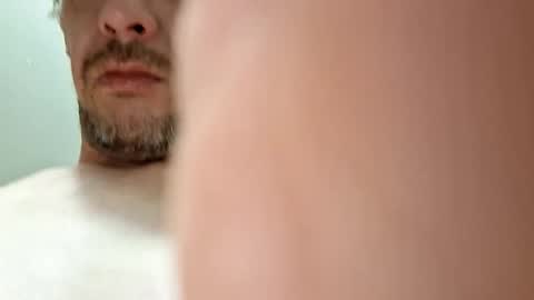 Snapshot of cummmmmm69697 chatting on 05-05-26, 03:36 cummmmmm69697 online show from 05-05-26, 03:36
