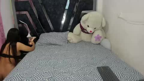 Snapshot of cummylove1 chatting on 03-18-26, 04:15 kelly doll allen online show from 03-18-26, 04:15