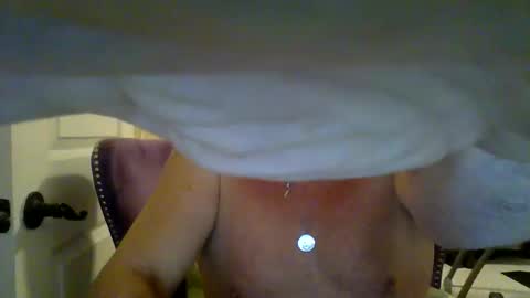 Snapshot of cumngetit910 chatting on 01-18-26, 03:21 cumngetit910 online show from 01-18-26, 03:21
