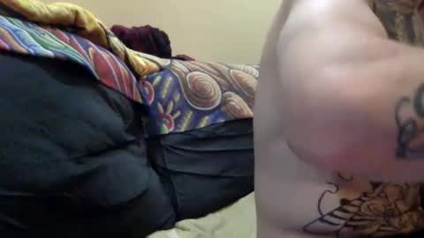 Snapshot of cumonover420 chatting on 05-05-26, 02:52 cumonover420 online show from 05-05-26, 02:52