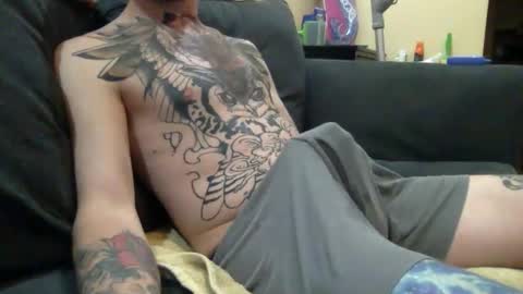 Snapshot of cumonover420 chatting on 06-11-26, 01:38 cumonover420 online show from 06-11-26, 01:38