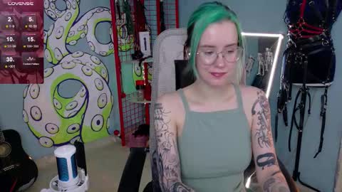 Snapshot of cumpotikeve chatting on 02-14-26, 04:53 CUMpotikEve online show from 02-14-26, 04:53