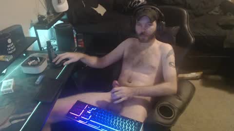 Snapshot of cumslinger2003 chatting on 12-12-24, 07:30 cumslinger2003 online show from 12-12-24, 07:30