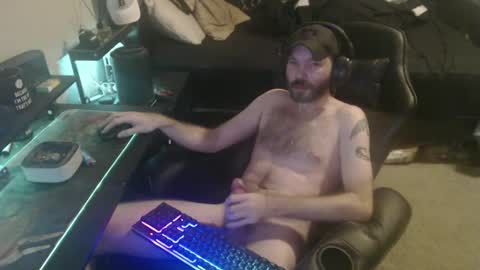 Snapshot of cumslinger2003 chatting on 12-21-24, 01:32 cumslinger2003 online show from 12-21-24, 01:32