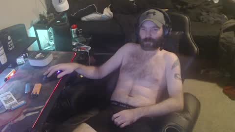 Snapshot of cumslinger2003 chatting on 01-21-25, 01:43 cumslinger2003 online show from 01-21-25, 01:43