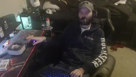 Snapshot of cumslinger2003 chatting on 01-22-25, 02:14 cumslinger2003 online show from 01-22-25, 02:14