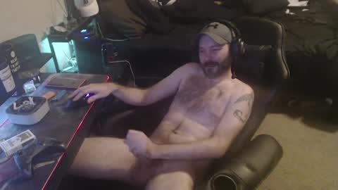 Snapshot of cumslinger2003 chatting on 01-29-25, 06:33 cumslinger2003 online show from 01-29-25, 06:33