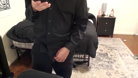 Snapshot of cumworldxxi chatting on 12-15-25, 03:33 charlie online show from 12-15-25, 03:33