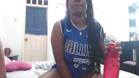 dominic and julieta... independent models online show from 02-20-25, 08:03