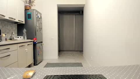 maria  alex online show from 02-15-25, 07:28