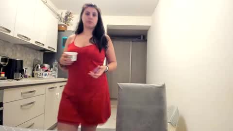 maria  alex online show from 02-18-25, 07:19