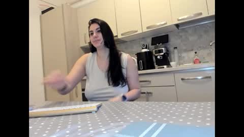 maria  alex online show from 01-14-26, 01:33