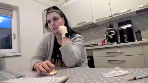 maria  alex online show from 03-28-26, 04:12