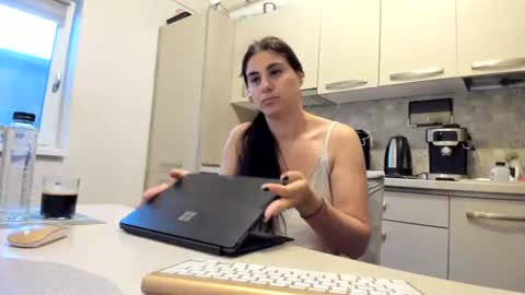 Snapshot of cuplu29 chatting on 07-04-26, 02:51 maria alex online show from 07-04-26, 02:51