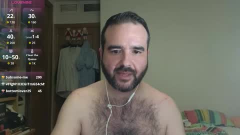 curiosillo1983 online show from 10-15-25, 02:44