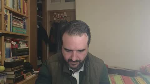 curiosillo1983 online show from 12-19-25, 07:10