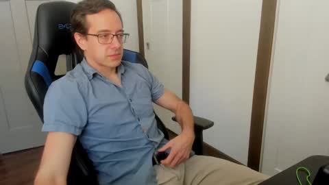 curious_10 online show from 11-18-25, 02:43