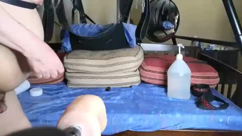 Snapshot of curiousbisex22 chatting on 02-07-25, 08:55 Curiousbisex22 online show from 02-07-25, 08:55