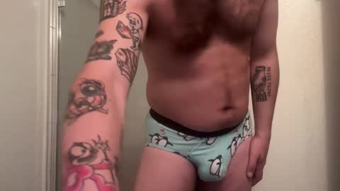 Snapshot of curiousbwcc chatting on 11-19-25, 02:22 curiousbwcc online show from 11-19-25, 02:22