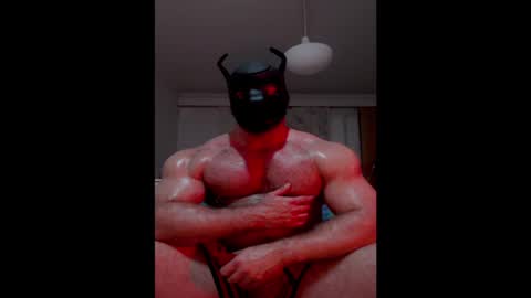 CuriousMuscleBoy online show from 01-05-25, 02:06