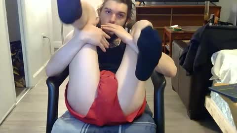 Snapshot of curiouss25 chatting on 10-30-25, 04:30 curiouss25 online show from 10-30-25, 04:30