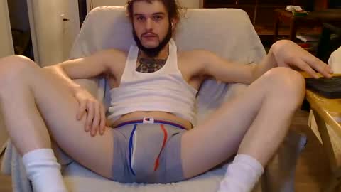 Snapshot of curiouss25 chatting on 11-22-25, 04:39 curiouss25 online show from 11-22-25, 04:39