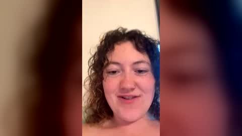 Snapshot of curliegirlee chatting on 06-15-26, 11:51 curliegirlee online show from 06-15-26, 11:51