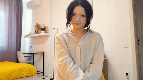 Kira online show from 04-20-26, 12:52