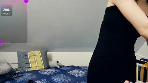 Kira online show from 08-06-26, 12:34